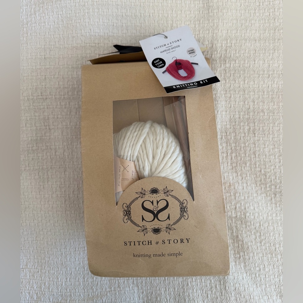 Stitch & Story Knitting Kit Moss Stitch Snood Chunky Merino Wool Off White